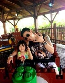 亲子照片明星,明星家庭温馨瞬间回顾