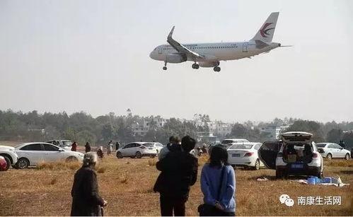 网红打卡点看飞机,空中视角下的飞行盛宴