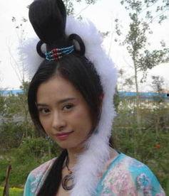 宝龄球明星,闪耀球场，成就辉煌