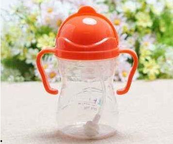 明星的宝宝不戒奶瓶,明星宝宝不戒奶瓶的温馨瞬间