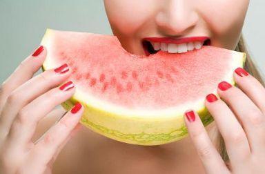 吃瓜的压迫感,揭秘吃瓜群众的隐秘心理