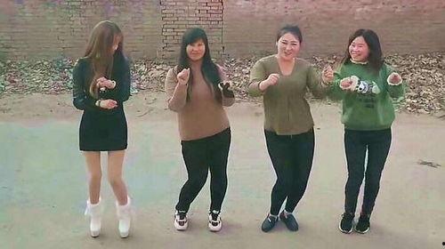 东平网红农村小媳妇视频,田园生活新风尚